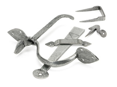 From The Anvil Pewter Gothic ThumblatchXl from B&Q