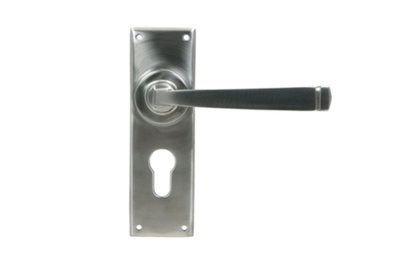 From The Anvil Satin Marine Ss (316) Avon Lever Euro Lock Set from B&Q