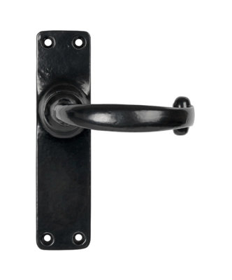 B&Q -  Black Mf Lever Latch Set