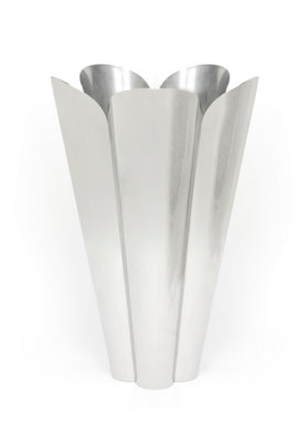 From The Anvil Polished Marine Ss (316) 40Cm Flora Pot (Drainage Holes) from B&Q