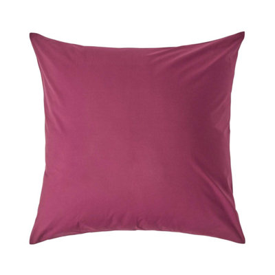 Homescapes Plum Continental Egyptian Cotton Pillowcase 200 Tc, 60 X 60 Cm