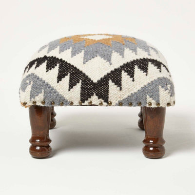 Homescapes Agra Handwoven Kilim Footstool 40 X 40 Cm Yellow/Gold/Grey