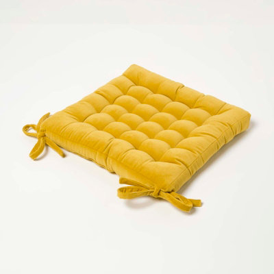 Homescapes Mustard Quilted Velvet Chair Pad, 40 X 40 Cm Yellow