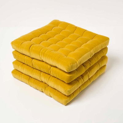 Homescapes Set Of 4 Mustard Quilted Velvet Chair Pad, 40 X 40 Cm Yellow