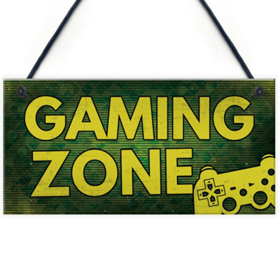 Red Ocean Gaming Accessories For Bedroom Novelty Hanging Door Plaque Christmas Gifts Birthday Gifts For Son Brother