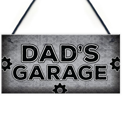 B&Q -  Dads Garage Man Cave Workshop Hanging Door Sign Dad Father Gifts For Christmas Birthday Dad Gifts From Son Daughter