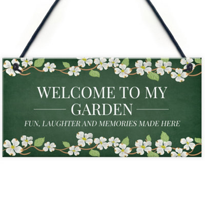 Red Ocean Garden Welcome Signs Novelty Garden Shed Plaques Home Decor Garden Gifts For Her from B&Q