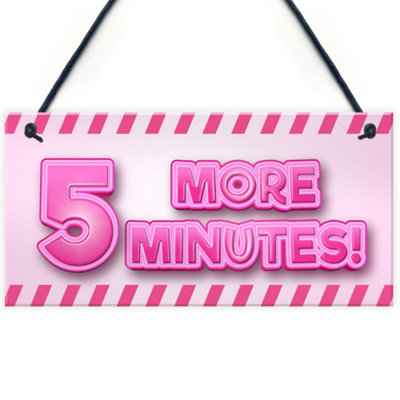 Red Ocean 5 More Minutes Funny Gamer Sign For Girls Bedroom Gamer Gift For Daughter from B&Q
