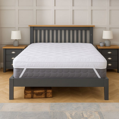 Neo Extra Thick 10Cm Mattress Topper Soft Memory Foam Plush Bounce Fibre Breathable Diamond Quilted Fabric Elastic Anti Slip Corne from B&Q