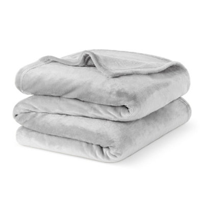 Livivo Double Fleece BlanketMisty Grey from B&Q