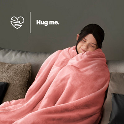 Livivo King Fleece Blanket In Blush Colour from B&Q