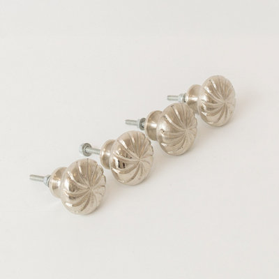Melody Maison Set Of 4 Large Silver Swirl Drawer Knobs