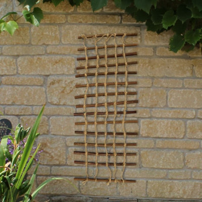 Gardening Naturally Willow Plant Trellis Roll 50 X200Cm Woven With Jute from B&Q