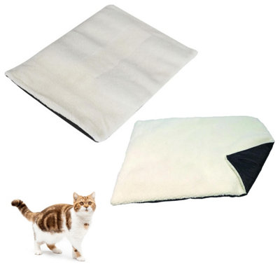 B&Q -  3 X Snug Thermal Self Heating Fleece Pet Blanket Mats Non-Slip Ideal For Cats & Dogs