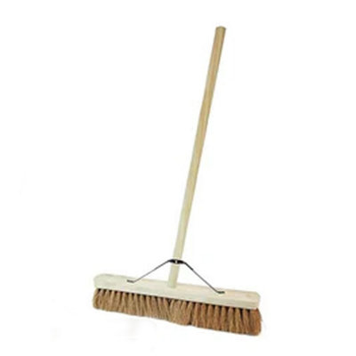 B&Q -  1X 36" Coco Soft Bristle Indoor Outdoor Garage & Yard Broom Soft Bristle Sweeping Brush With Long Handle