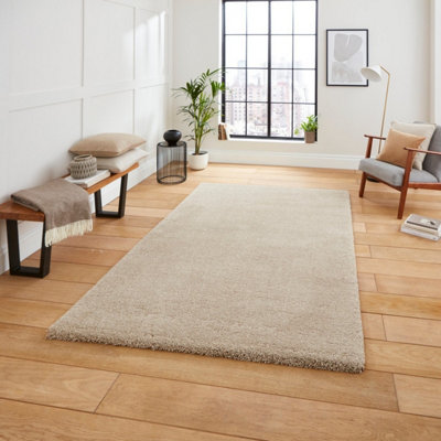 B&Q Modern Shaggy Plain Easy To Clean Rug For Dining Room-120Cm X 170Cm Beige