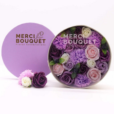 B&Q -  Soap Flowers Round BoxHandcrafted Lavender Rose & Carnation260 G Gift Set