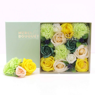 Serenityy Square BoxSpring Celebrations Soap Flower Gift BoxYellow & GreenHandcraftedReady-To-Gift from B&Q