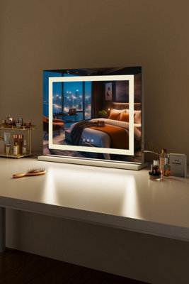 B&Q -  Hollywood Led Vanity Mirror With Dimmable Lights & Usb58X48Cm