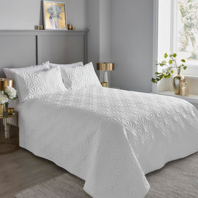 Serene Cavali  Pinsonic Microfibre Textured Warm Bedspread from B&Q