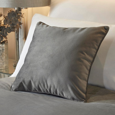 B&Q -  Melanie Hotel Chic Premium Dark Grey Velvet Filled Cushion - Image 5