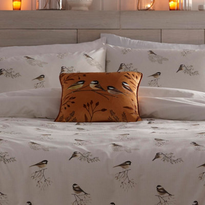 Dreams & Drapes Chickadee S Luxe Velvet Filled Cushion