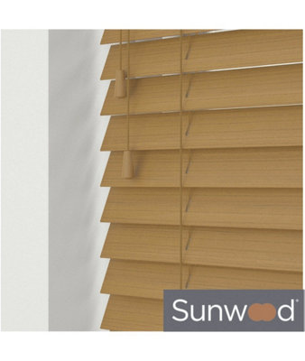 100Cm Sahara Oak Faux Wood Venetian With Strings 120Cm Drop from B&Q