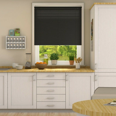 152Cm Drop25mm Slat Pvc Venetian Blind 70Cm Black