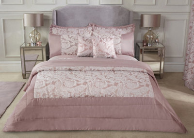Cavendish Bedspread In Blush Pink from B&Q