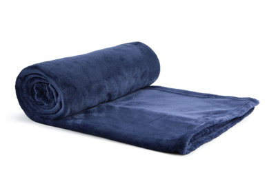 Plush Collection Flannel Fleece Super Soft Throw from B&Q