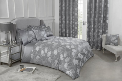 English Garden Duvet Set In Silver from B&Q