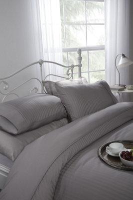 B&Q Silver Carlton Collection Duvet Set In