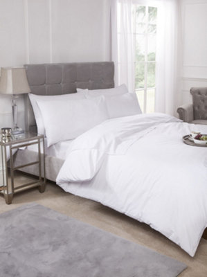 Percale Collection 180 Thread Count Percale Fitted Sheet from B&Q
