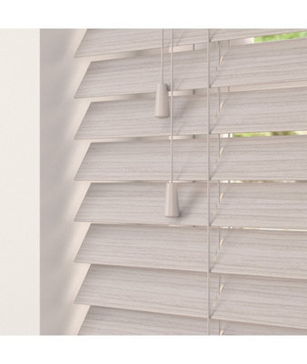 Fine Grain Faux Wood Venetian Blinds With Strings 120Cm Drop X 200Cm Width Silver Birch from B&Q