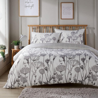 Meadow Grey Printed Duvet Set In GreyDouble from B&Q