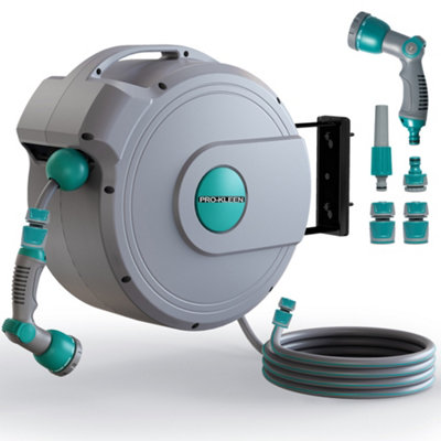 Pro-Kleen Garden Hose Reel PipeRetractable Wall MountedAuto Lock & Rewind10 Function Gun & Nozzle 30M from B&Q