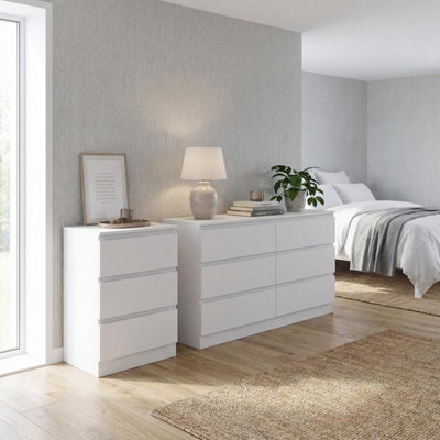 B&Q -  Carlton Matt White 2 Piece Bedroom Storage Furniture Set6 Drawer Chest & 3 Drawer Chest