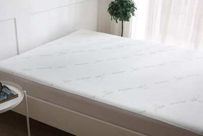 Homes & Linen Premium Bamboo Mattress Protector 100% Bamboo Fabric Surface Extra Deep Mattress Cover Waterproof Bed Cover Anti Allergy Bed Bug P from B&Q