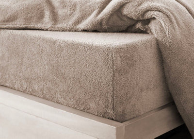 Teddy Fitted Sheet Extra Deep 30Cm Deep Fitted Bed Sheet Soft Cosy Warm Teddy Bed Sheet from B&Q