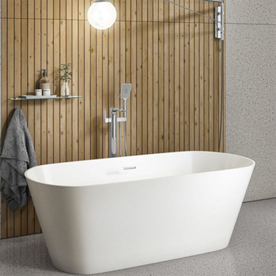 GravaHaus Luxury White Double Ended Bath 1415mm Modern Freestanding Design from B&Q