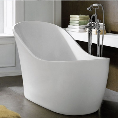 GravaHaus Luxury 1700mm White Modern Slipper Bath from B&Q