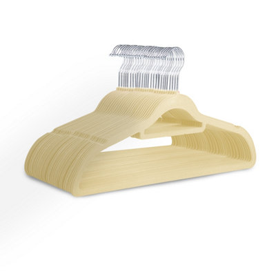 B&Q -  Cream Swivel Hooks Velvet Hangers 30 Pack