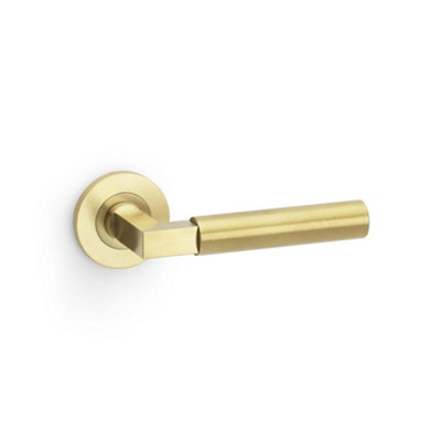 Alexander & Wilks Hurricane Plain Lever On Round RoseSatin Brass Pvd from B&Q