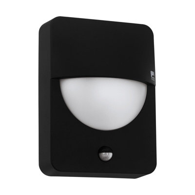 B&Q Light Stylish Ip44 Outdoor Wall With Pir Sensor And E27 Bulb Holder