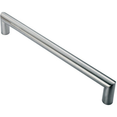 B&Q -  Mitred Round Bar Pull Handle 106 X 10mm 96mm Fixing Centres Satin Steel