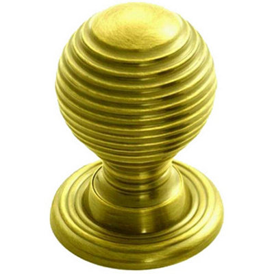 B&Q -  Textured Reeded Ball Cupboard Door Knob 28mm Dia Polished Brass Handle