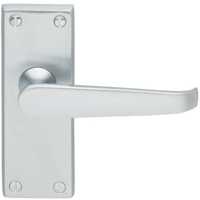  - Straight Victorian Lever On Rectangular Latch Backplate Handle Satin Chrome