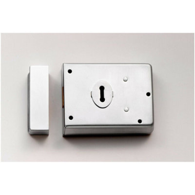 Traditional Contract Rim Deadlock 102 X 76mm Satin Chrome Door Latch from B&Q