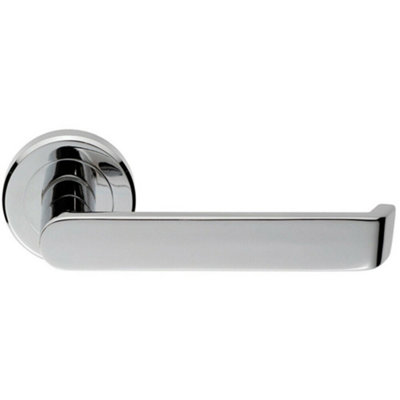  - Flat Faced Lever On Concealed Fix Round Rose 50.5mm Diameter Polished Chrome
