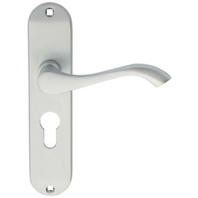 Pair Curved Handle On Chamfered Euro Lock Backplate 180 X 40mm Satin Chrome from B&Q